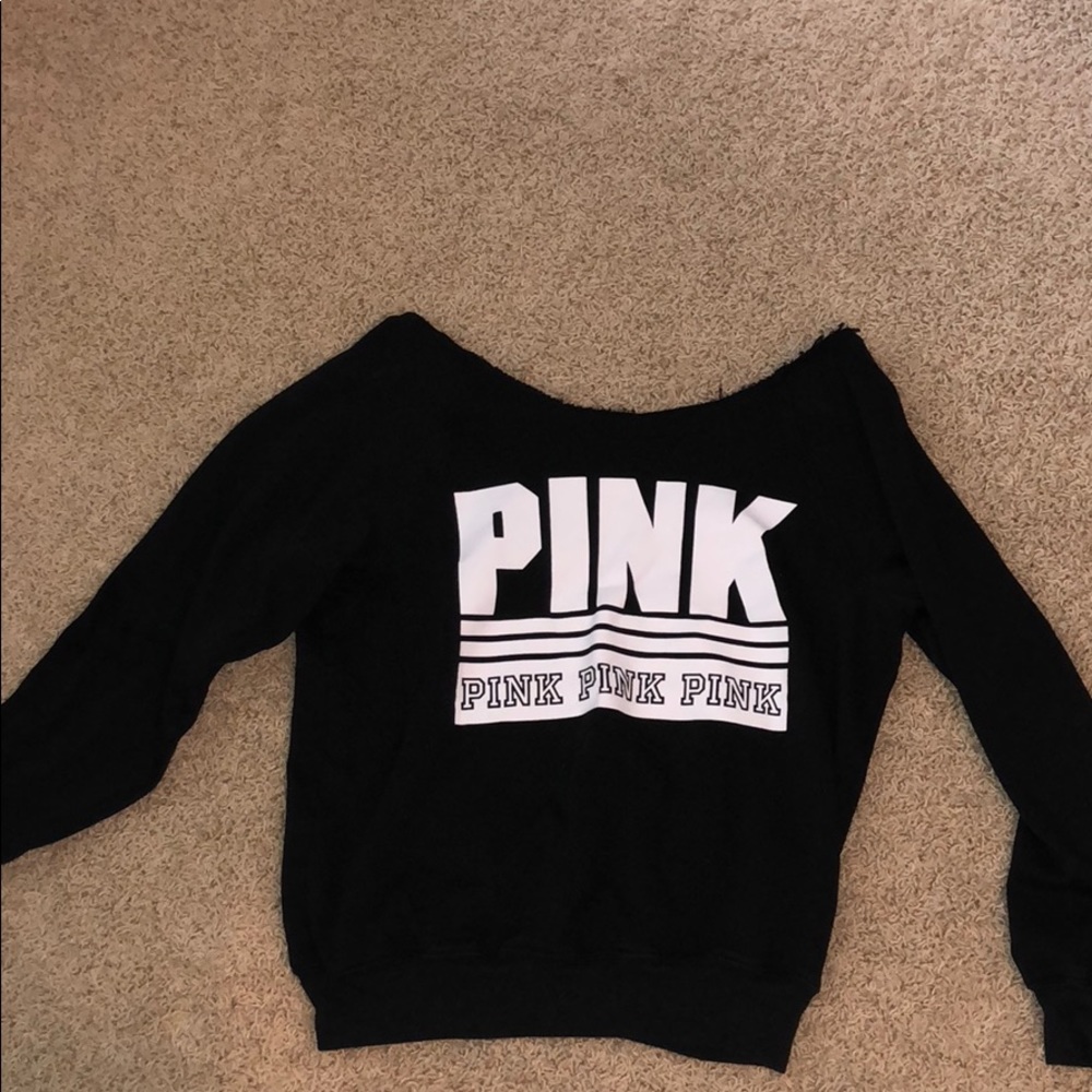 cropped sweatshirt